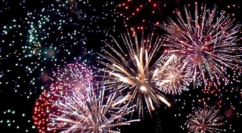 Imagine revelion-cu-foc-de-artificii-si-jocuri-de-lasere-3p77EM1.png