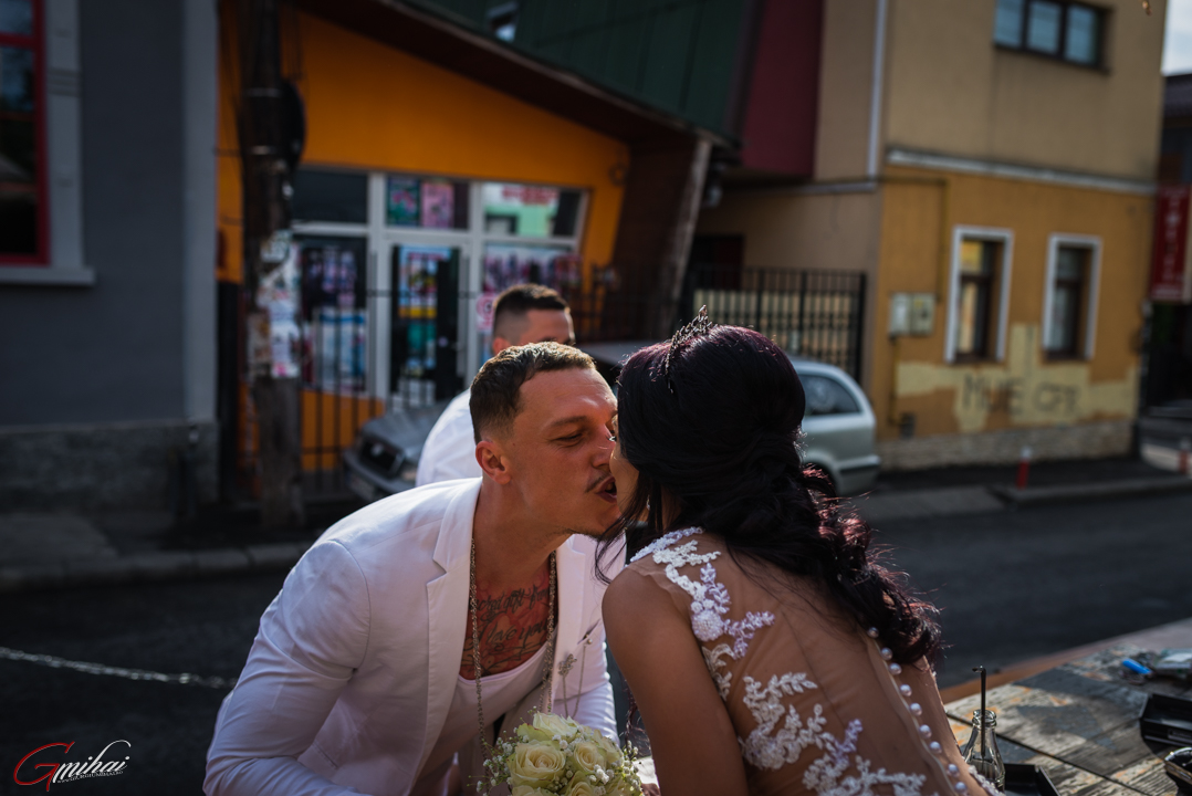 Imagine PaulDaniela-giurgiumihai-fotografcluj-weddingphotography-wedding-nunta-fotografdenunta-party-clujlife-clujwedding-couplelove-specialcouple-bride-groom-LaVilla-specialparty-451.jpg