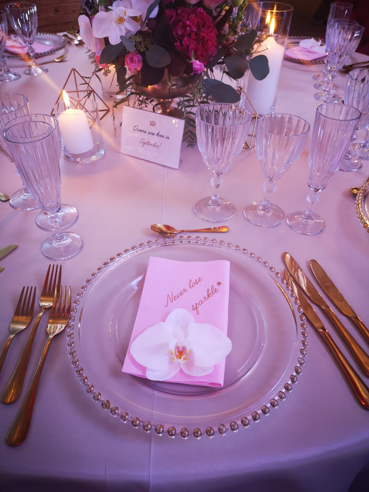 Imagine aniversare-nina-hotel-teleferic-poiana-brasov-decor-pink-gold1.jpeg